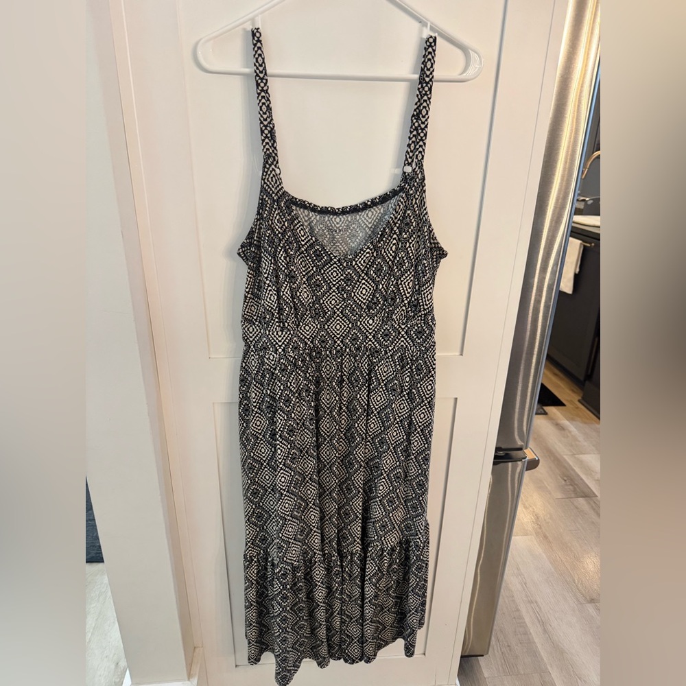Torrid Black and Tan Geometric Midi Dress
